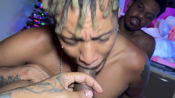 Preview 2 of Crossdese - Putaria entre 3 negros,  Maior orgia BAREBACK com muito leite no rabo e na boca .