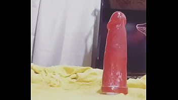 Preview 1 of Jav Chicamala - Sentando no consolo gigante
