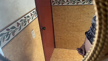Preview 1 of This Blackman Sex Video - Jefe masturbandoce en el ba&ntilde_o