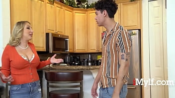 Preview 1 of Nahat Bakat - Step Mom Shows Me What Sexual Satisfaction Looks Like