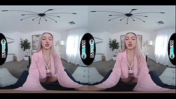 Preview 2 of Pussu Squirt Crmpie - WETVR Big Tit The Gets Her Fuck On In VR