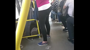 Preview 2 of Ghaziabad - Culonasa en leggins SV