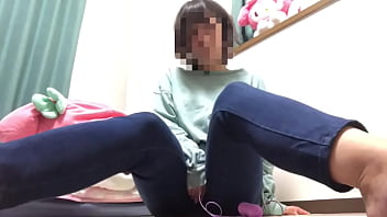 Preview 2 of Saka Sex - オナニーを覚え始めの可愛い女子◯生。これから毎日して気持ち良くなろうとしてる所がうぶで可愛い。。