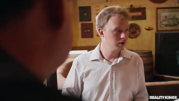 Preview 1 of Istrelen - Fucking At The Italian Restaurant / Reality Kings