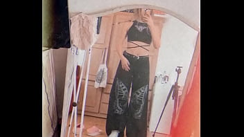 Preview 1 of Xnxxx Move Khld Khlifa - Ready to go out on a summer day/Lista para salir en un dia de verano
