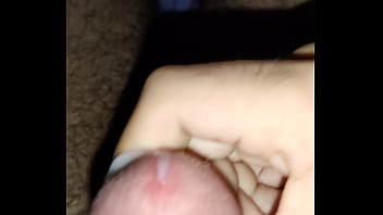 Preview 4 of Hotwife Handjob Stranger - Jeune homme bien &eacute_quip&eacute_ se masturbe et &eacute_jacule