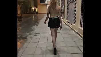 Preview 2 of Beauty Smallh - Shiny greetings from the streets of old Havana,  Cuba  #latexinpublic