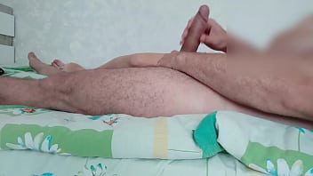 Preview 4 of Redsxe Hedei - girl jerks off her new boyfriend&#039_s fat dick