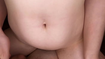 Preview 4 of Couche Pleine - jumped on her leg and let&#039_s rub my pussy until orgasm,  jerking a hairy penis