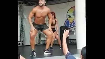 Preview 3 of Desi Cheating Xxx Vigo - Dan&ccedil_a Abaixa que &eacute_ tiro