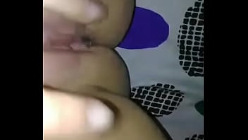 Preview 3 of Teen Fisting Herself - Mi Neelly se Masturbar pensando en mi #1