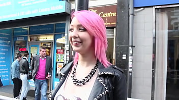 Preview 2 of Just Mamy Sxx - Beautiful and very slutty slut shows her ass in public while pissing between her legs