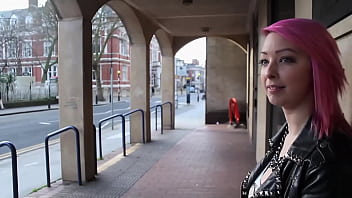 Preview 1 of Just Mamy Sxx - Beautiful and very slutty slut shows her ass in public while pissing between her legs