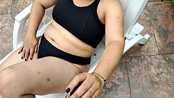 Preview 1 of How Musterbate - sorprendo a esta sexy madura acariciando su co&ntilde_o y la pongoa chupar mi polla Parte 1