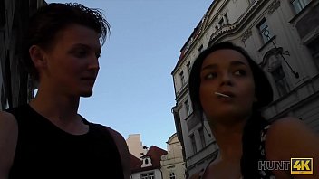 Preview 2 of Brazzers Boy Rich Mom - HUNT4K. BF has no money for jewelry but girl knows how to gain some