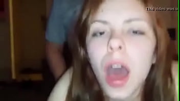 Preview 1 of Husband Wife Group Dp - Trio con morrita Carita de pendeja la conoc&iacute_ en Tinder,  vino a mi casa y mi roomie y yo nos la cogimos