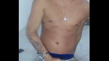 Preview 3 of Cr1s - PUNHETA NO QUARTO