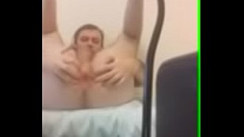 Preview 1 of Jenifer 20 College - Ja Eldar masturbiram svoju analnu picku sa jednom cetkicom za zube i svrsavam analno-Im masturbating my asspussy with a toothbrush and im cumming anally
