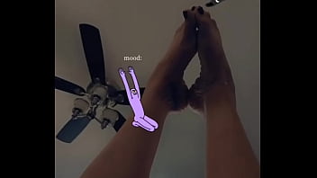 Preview 4 of Naina Open Sex - Goon lurker and leak for these feet like the pathetic freak you areNow get my attention piggybank