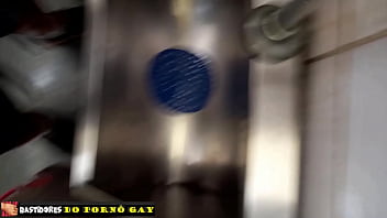 Preview 4 of Ashnpon - MALDONATTO GP DEIXOU SEU MARID&Atilde_O SE DIVERTINDO NO BANHEIRO DA LUZ - COMPLETO NOS CANAIS DELES