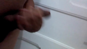 Preview 1 of She Watch Guy Blojob In Car - Batendo uma Punheta no trabalho