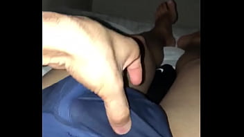 Preview 2 of Meu Padrasto Me Comeu - Moreninho louco pra comer um cu