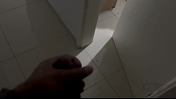 Preview 1 of Kondom Games - Ela &eacute_ t&atilde_o gostosa,  vou comer muito o cuzinho dessa ruiva safada