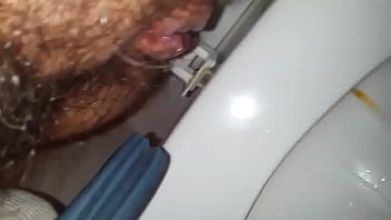 Preview 1 of Urdu Dasi Xxx Vidio - Grosse bite Gros cul cock toilette masturbation branlette anus anal
