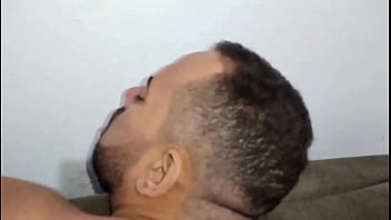 Preview 3 of Sex Henessy - COMENDO O CUZINHO DO PARENTE DO INTERIOR