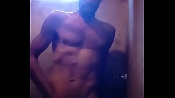 Preview 4 of Hooks Bound - Hetero de campo me muestra como se ba&ntilde_a (parte 2)