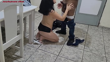 Preview 3 of My Cute Little Sistr Sex 15 - hotwife trai o marido com entregador de pau grande enquanto o corno n&atilde_o est&aacute_ em casa