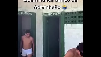 Preview 1 of Sexy Big Bump Sex - Brincadeira entre heteros
