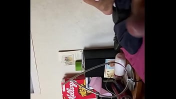 Preview 4 of Pool Amateure - Webcam masturbation &eacute_jaculation