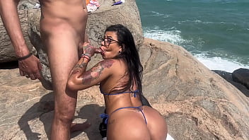 Preview 2 of Swinger Meet - Fiz uma Putaria na praia de nudismo com minhas amigas gostosas com geral olhando