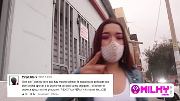 Preview 1 of Sexo Camera - Venezuelan&#039_s vagina gets wet when reading fans&#039_ comments