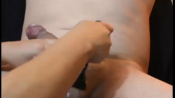 Preview 1 of Horney Teen Pov - Marido foi sair pra comer um puta e tirei todos os pelos de seu pau gostoso