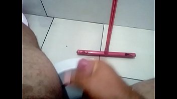 Preview 2 of Neighbor Has Fun - Punheta rapidinha