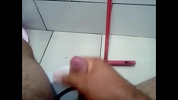 Preview 4 of Neighbor Has Fun - Punheta rapidinha