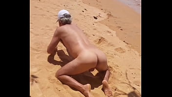 Preview 4 of Bekas Bra - Ladysilva pelada na praia que bunda gostosa de fuder