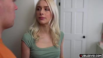 Preview 1 of Vacuum Master - Scarlett Hampton In Family Pies Flavor of the Month April 2023