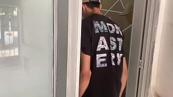 Preview 1 of Xxx Vadhos - EL JEFE CITA EN SU CASA A LA SECRETARIA PARA DEMOSTRARLE LAS GANAS QUE LE TIENE LE PARTE DURO ESE RICO CO&Ntilde_O