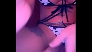 Preview 1 of Vidmate Sexy - Nada pra fazer fui brincar sozinha.