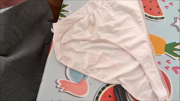 Preview 2 of Woman Strips Other Woman Naked - corrida en bragas de mi mujer 260