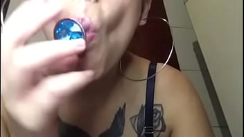 Preview 4 of Bbw Paypal - ruiva tatuada testando brinquedinho novo e plug anal! Completo no red