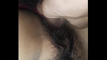 Preview 1 of Focking Garls - Đang địt th&igrave_ m&aacute_y hết pin p1