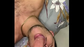 Preview 3 of No Marceta - O Gostoso de 23cm me viu no app e quando mostrou o Pau eu n&atilde_o pude negar fui l&aacute_ at&eacute_ ele. Parte 1
