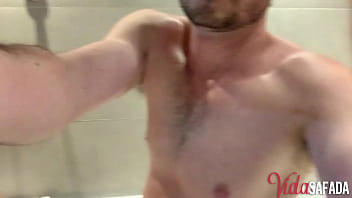 Preview 4 of Karnataka Sex Movecom - Pegando a Marina trans na hidro