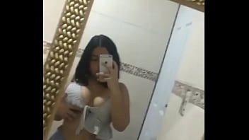 Preview 1 of Sunn Leone Xnxx Hd Now - Rica colegiala baila para su novio en el espejo