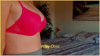 Preview 1 of Idan Xxx - MILF hot lingerie. Big tits in pink lace bra