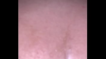 Preview 1 of Hindi With Sounds - Esposa de 4 com plug no cuzinho
